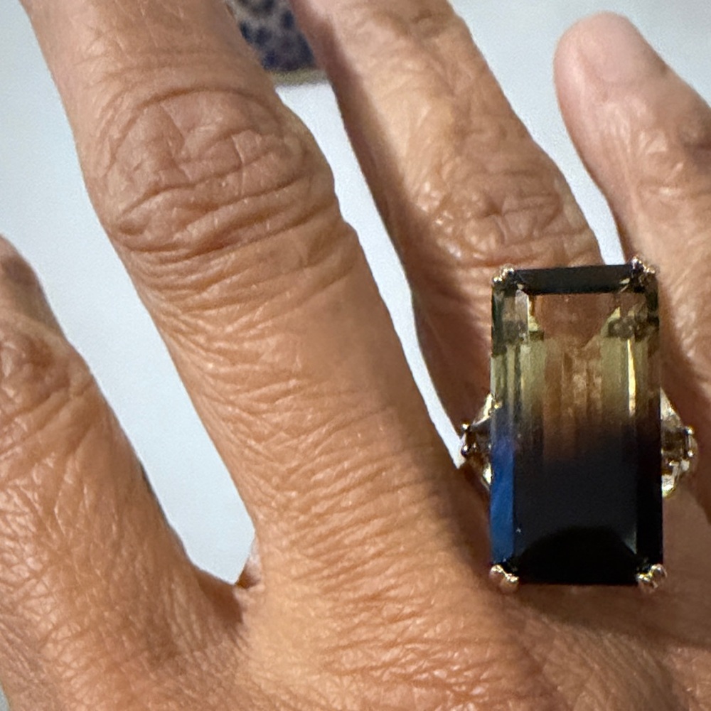 Elegant Ombre Ring